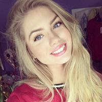 Alexandria Morgan taking a selfie