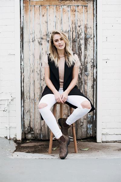 Stephanie Claire Smith