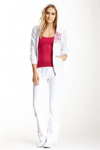 Stephanie Claire Smith