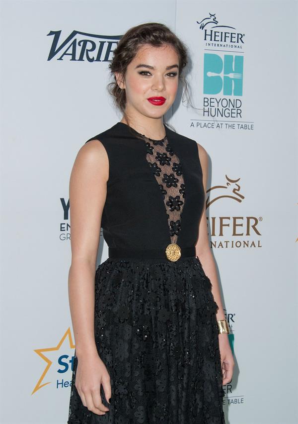 Hailee Steinfeld 3rd Annual Beyond Hunger: A Place At The Table Gala August 22, 2014