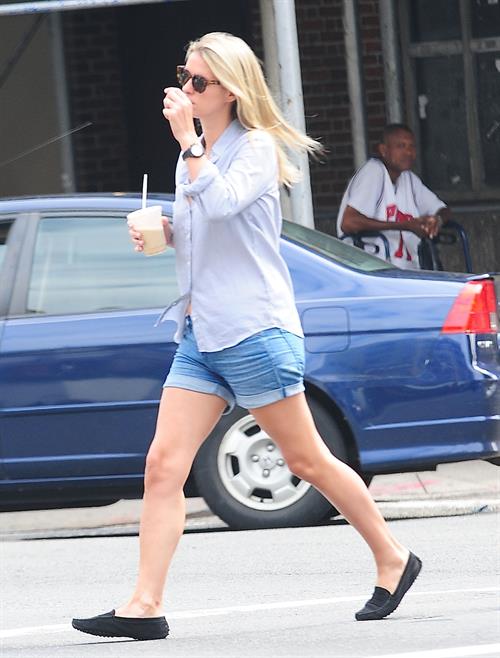Nicky Hilton coming back from 7-Eleven in New York City August 20, 2014