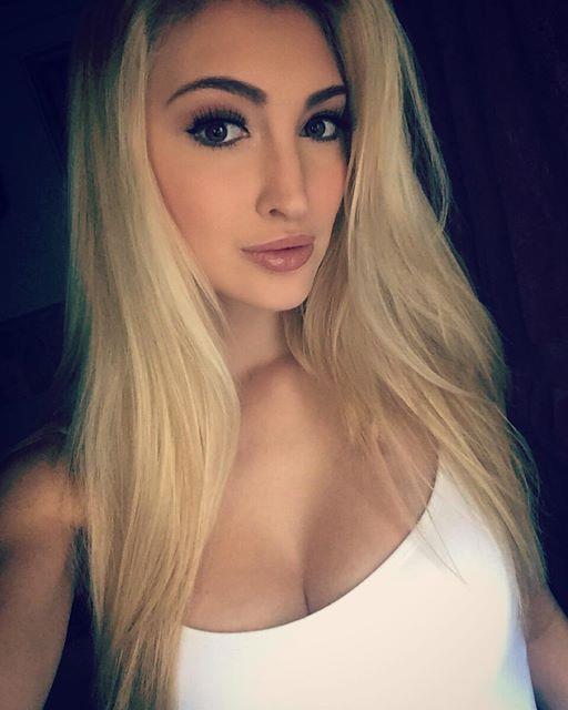 Anna Faith Carlson taking a selfie