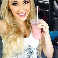 Anna Faith Carlson taking a selfie