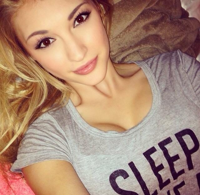Anna Faith Carlson taking a selfie
