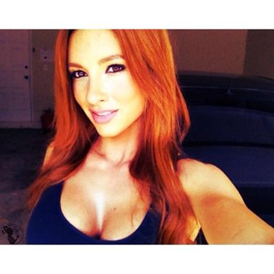 Paige Hathaway taking a selfie