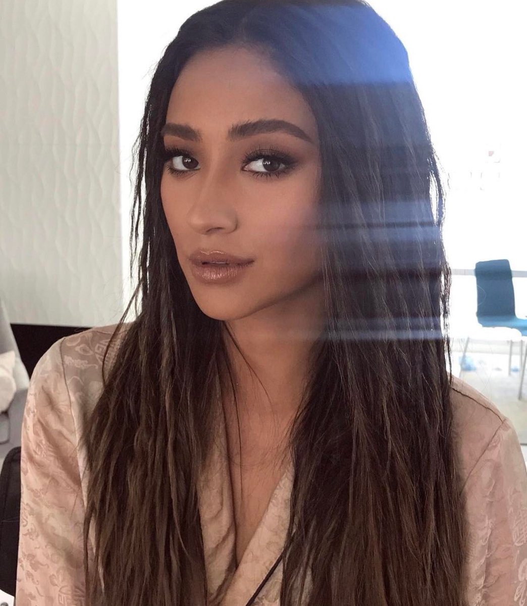 Shay Mitchell