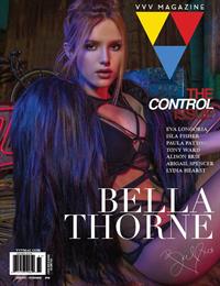 Bella Thorne in lingerie