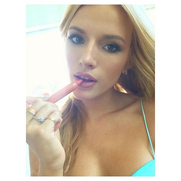 Bella Thorne