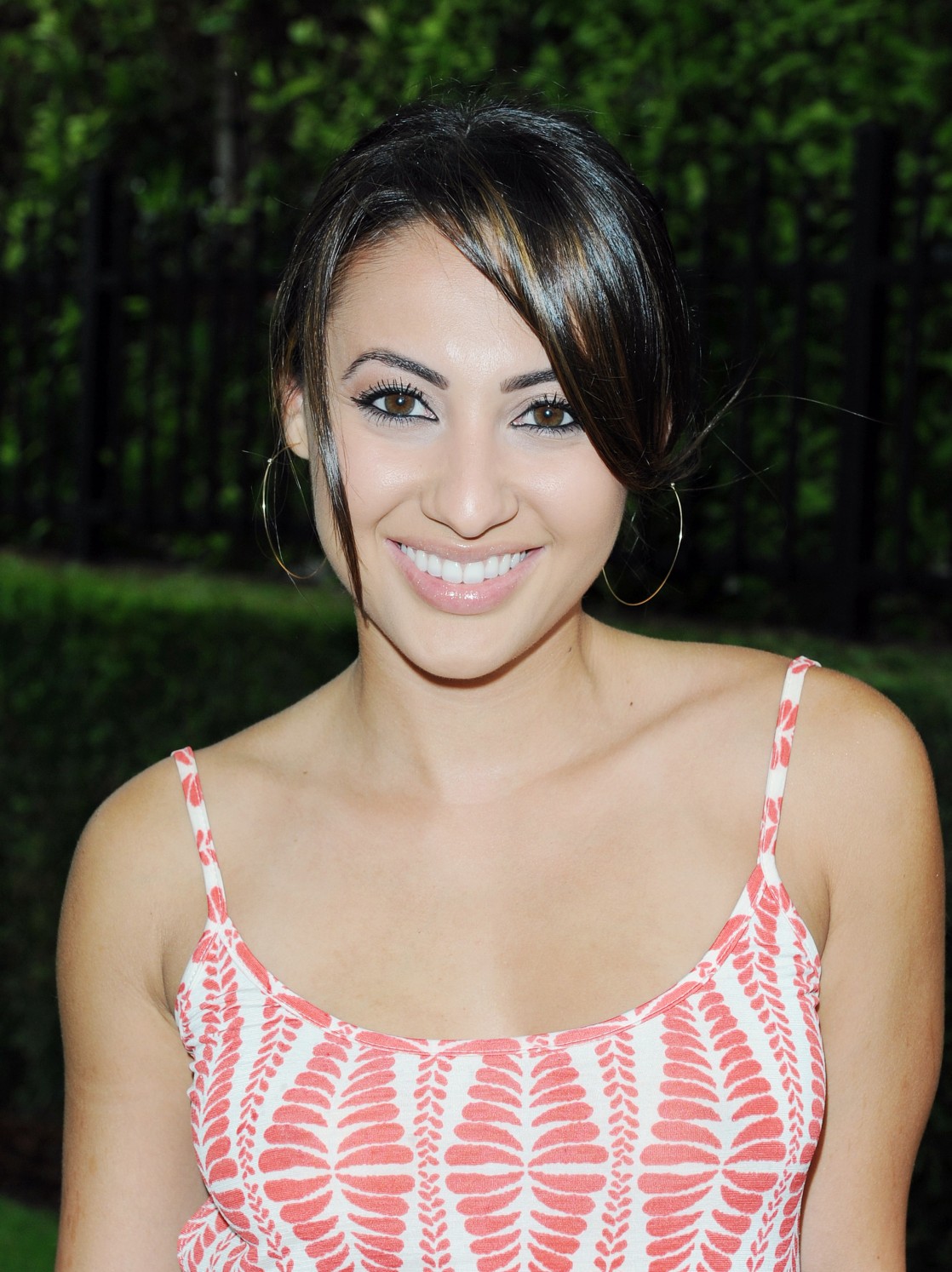 Francia Raisa Pictures
