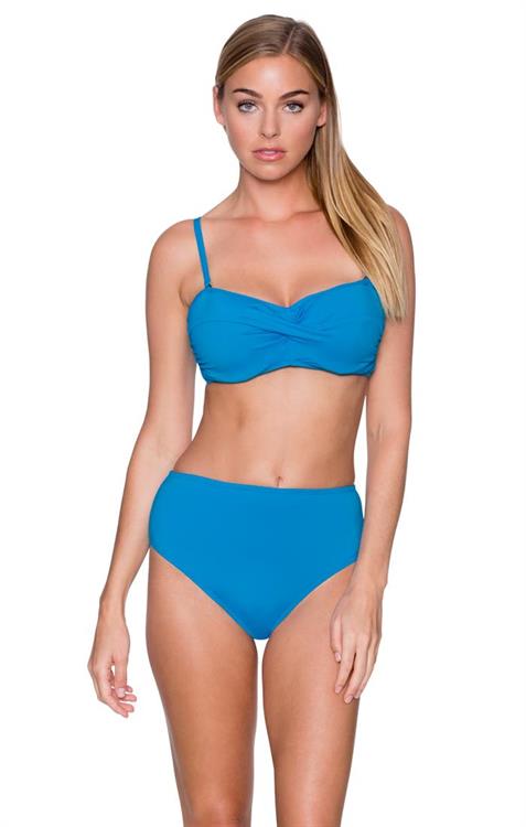 Elizabeth Turner in a bikini