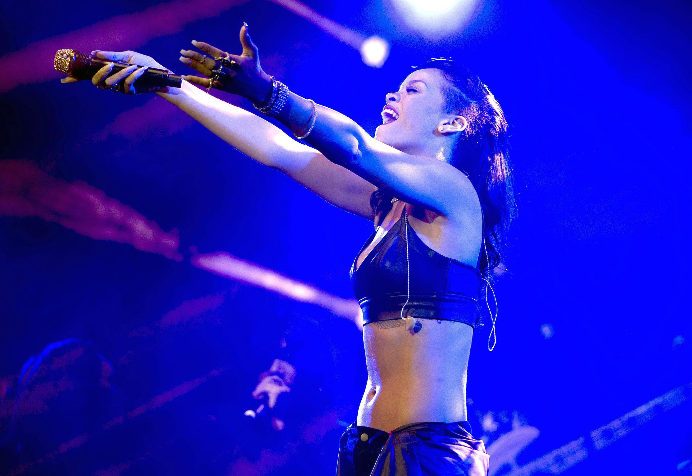 Rihanna Performing during 777 Tour in Mexico City November 14, 2012