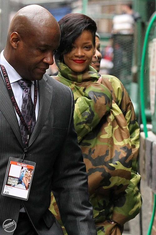 Rihanna Victoria's Secret fashion show in NY 11/7/12
