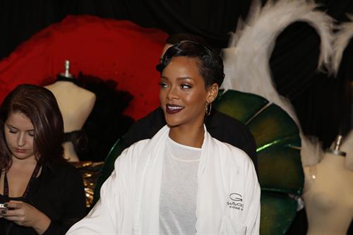 Rihanna Victoria's Secret fashion show in NY 11/7/12