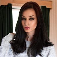 Vanessa Elisha taking a selfie