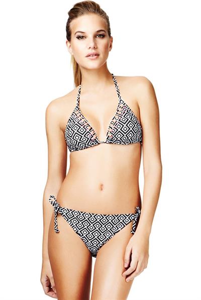 Janini Milet in a bikini