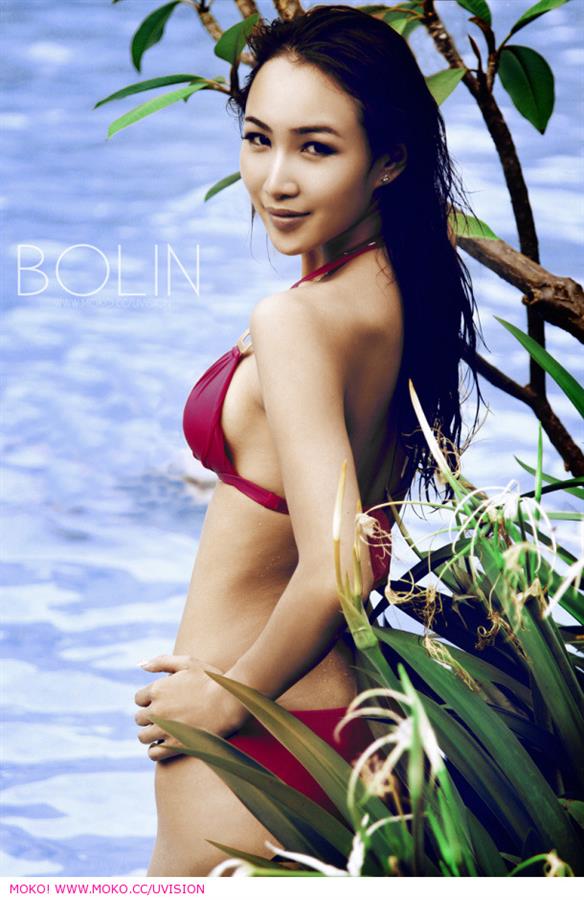 An Rui Tian in a bikini
