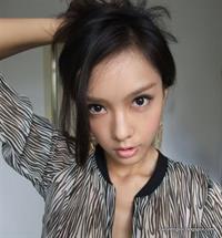 Anata Wang taking a selfie