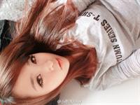 Hua Yi Mo taking a selfie