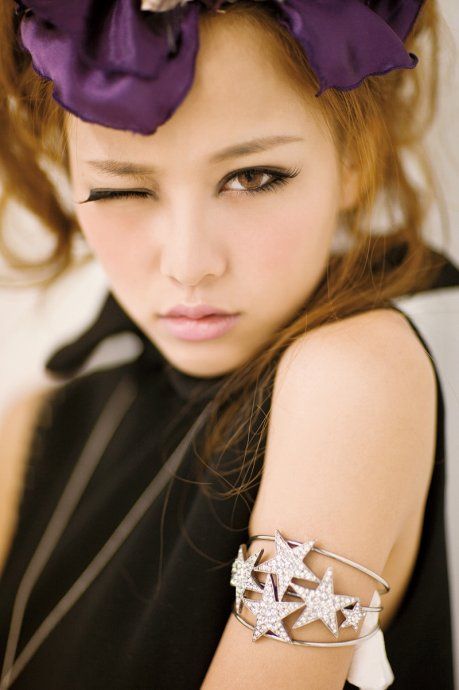 Huang Yi Lin taking a selfie