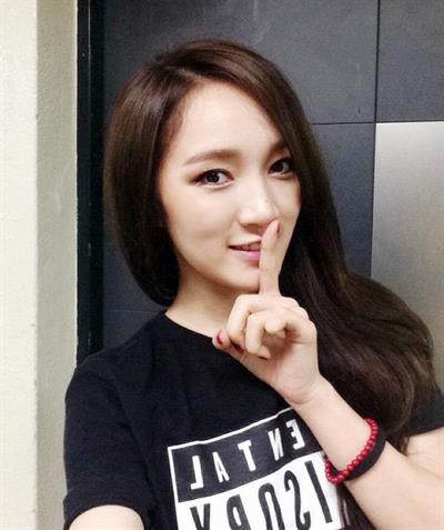 Jia Meng taking a selfie