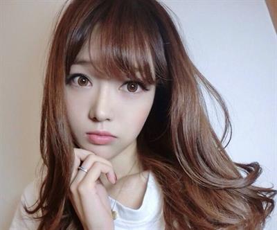 Kingboo taking a selfie