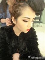 Li Meng Tian taking a selfie