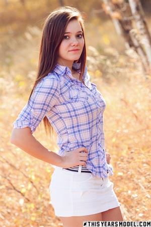 Emily French Pictures Emily French Hot Boobs on a Cold Day