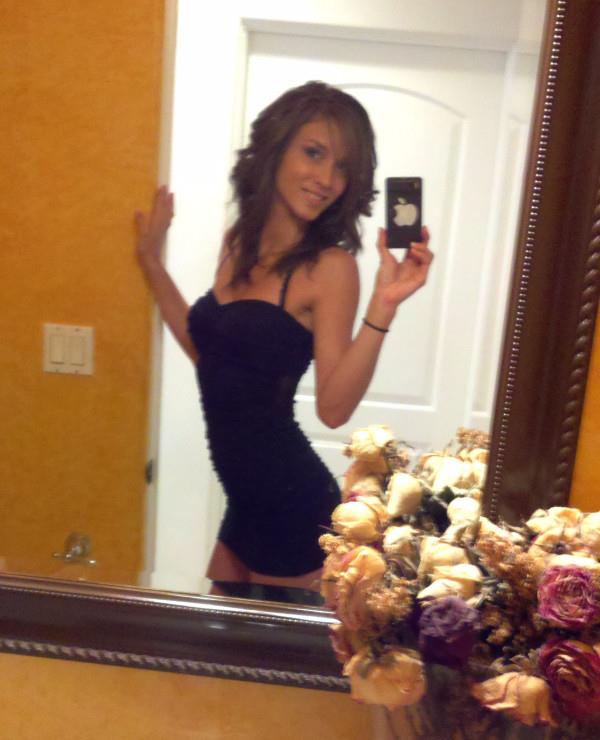 Malena Morgan taking a selfie