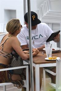 Paris Hilton lunch in Miami December 10-2012  