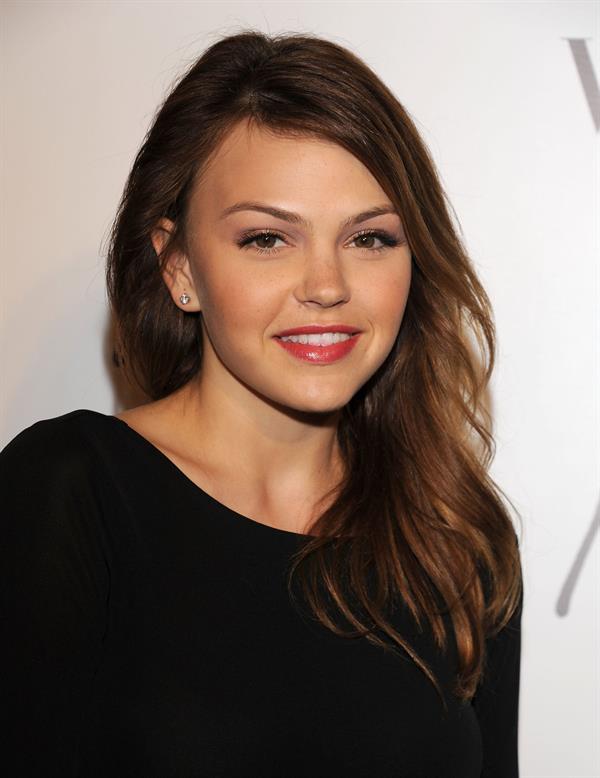 Aimee Teegarden Guess by Marciano Vogue 2011 Holiday Collection Debut 13.10.11