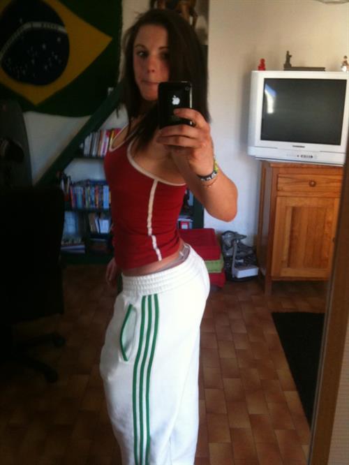 Linda Durbesson taking a selfie