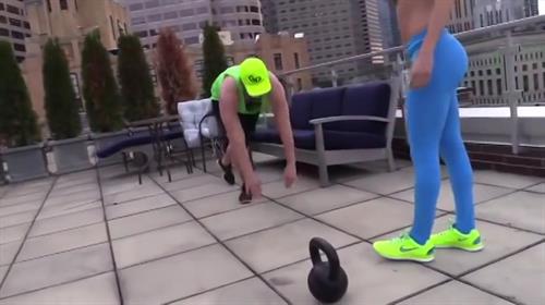 Jen Selter leads a workout