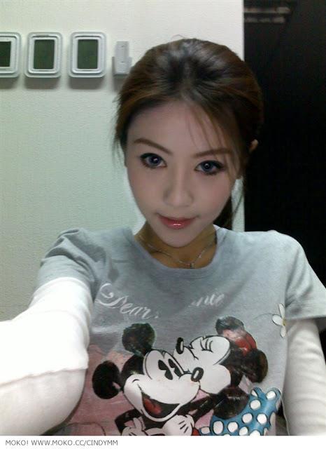 Cindy Chang Meng taking a selfie