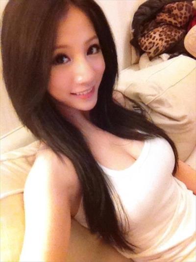 Lin Cai Ti taking a selfie