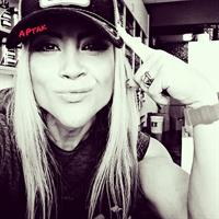 Amanda Michelle Folstad Ptak taking a selfie