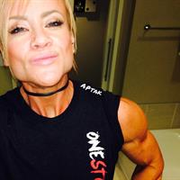 Amanda Michelle Folstad Ptak taking a selfie