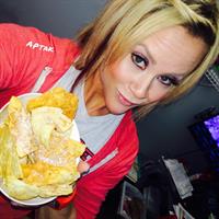 Amanda Michelle Folstad Ptak taking a selfie