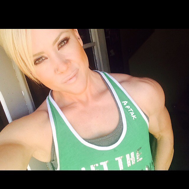 Amanda Michelle Folstad Ptak taking a selfie