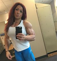 Isabelle Turell taking a selfie