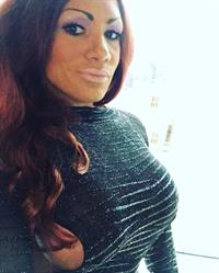 Isabelle Turell taking a selfie