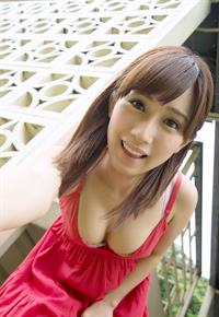 Minami Kojima taking a selfie