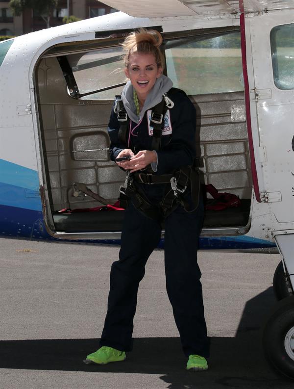 AnnaLynne McCord skydives from 18,000 feet at a charity event, Lompoc August 16, 2014