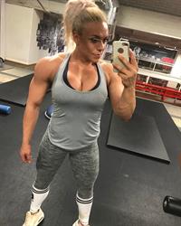 Minna Pajulahti taking a selfie