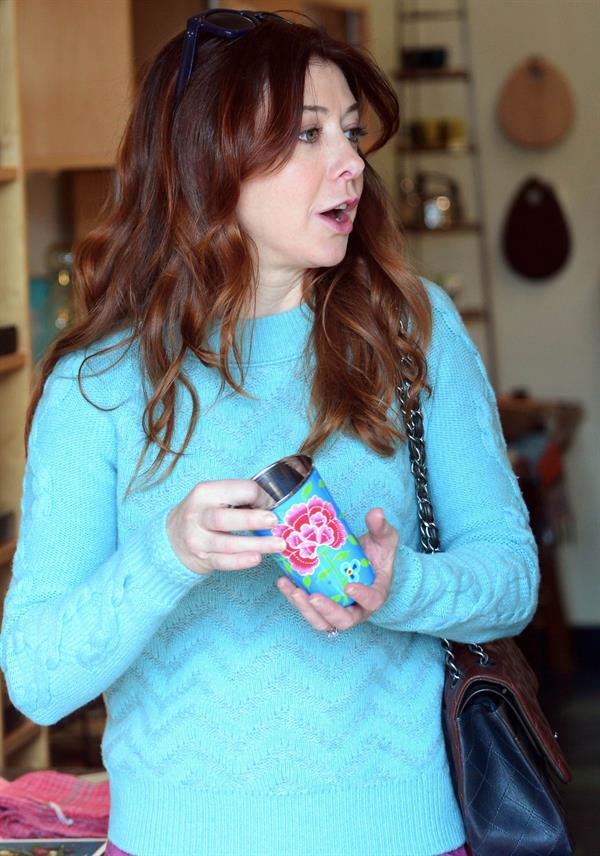 Alyson Hannigan Picks out some gifts at New Stone Age in Los Angeles (January 29, 2014) 