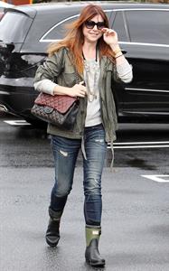 Alyson Hannigan Shopping in Brentwood (November 21, 2013) 