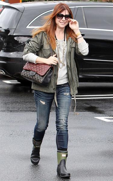 Alyson Hannigan Shopping in Brentwood (November 21, 2013) 