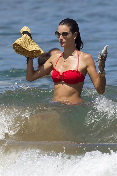 Alessandra Ambrosio in a red bikini in Maui on August 13, 2014
