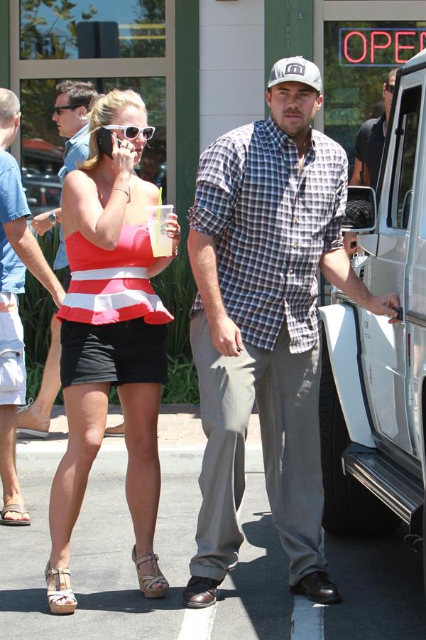 Britney Spears leaving Wild Flour Bakery Cafe on August 11, 2014