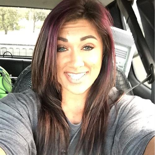 Jacquelyn Hickerson taking a selfie