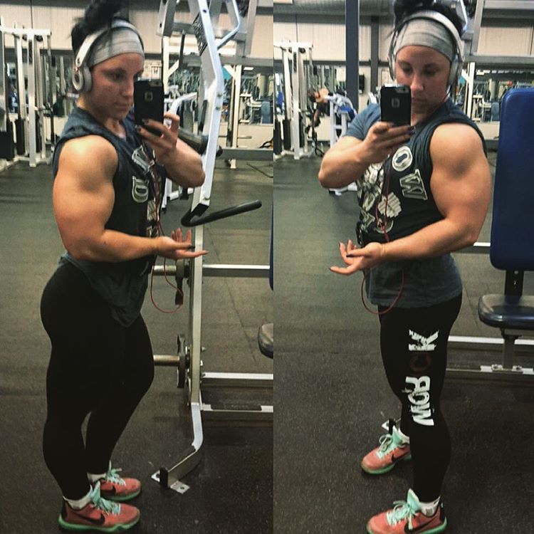 Chloe Sannito taking a selfie